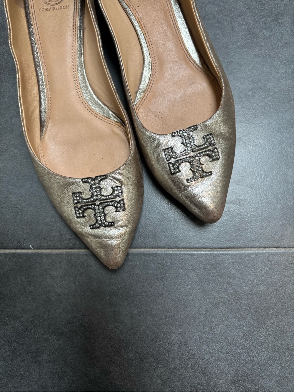 Tory Burch Metallic Pointed Toe Logo Flats - Picture 6 of 8